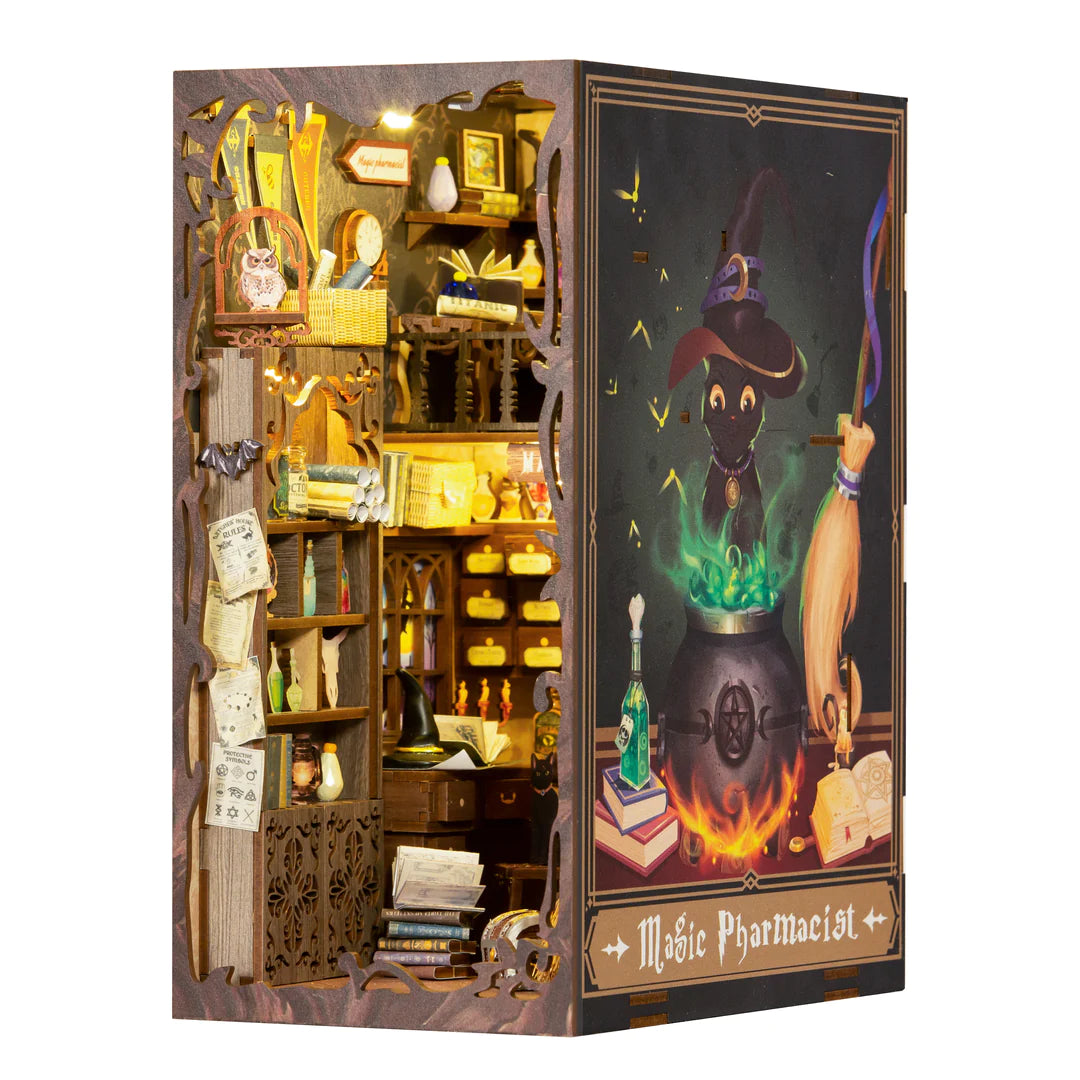 Magic Pharmacist Book Nook