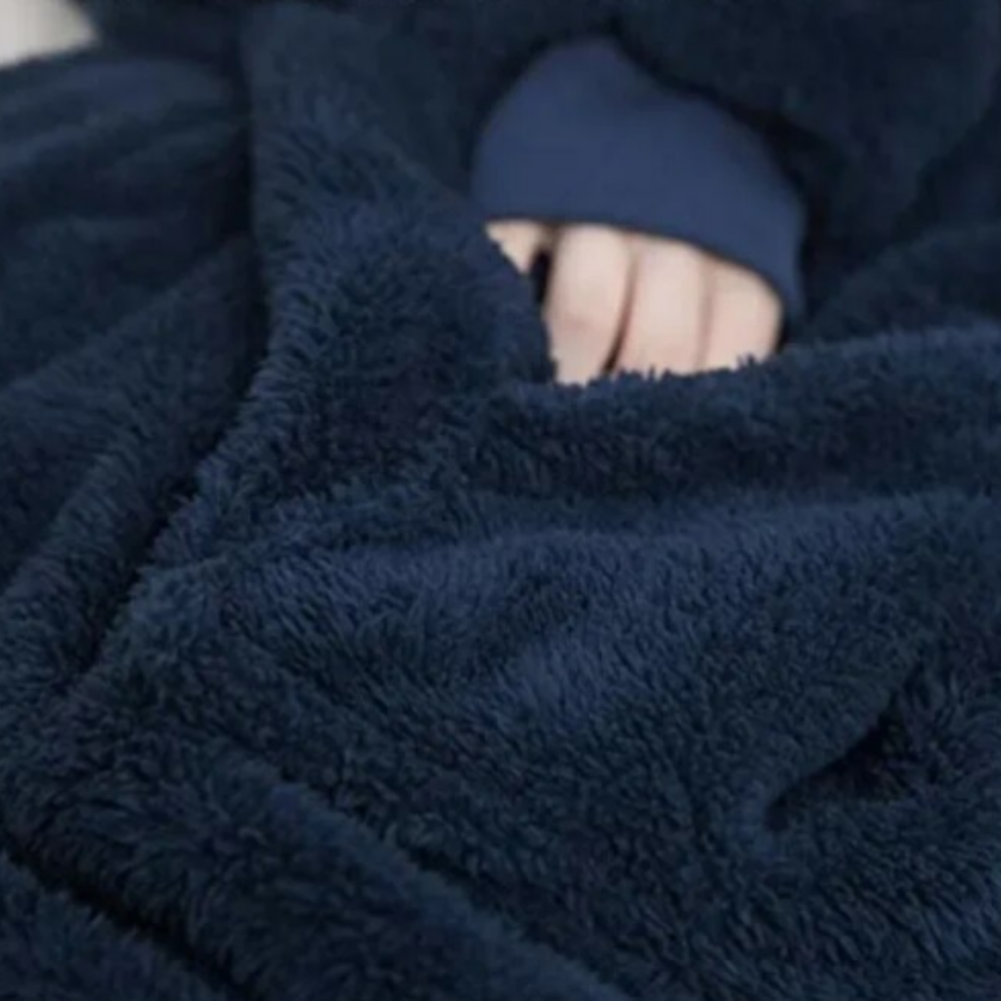 COZZY™ WINTER HOODIE BLANKET