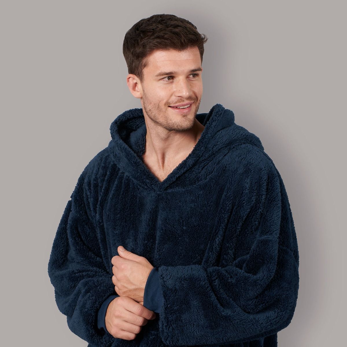 COZZY™ WINTER HOODIE BLANKET