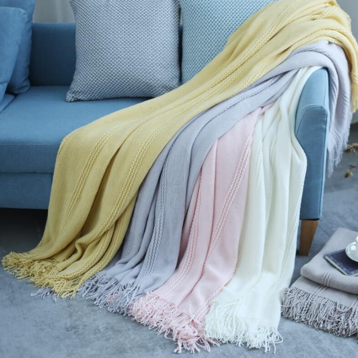 Soft Travel Thread Blanket