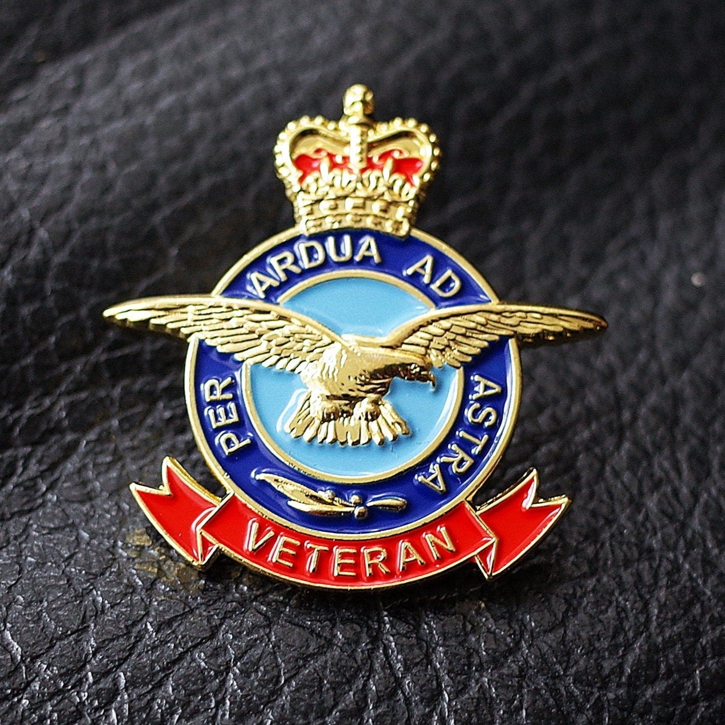 RAF VETERAN Enamel Military Pin Badge